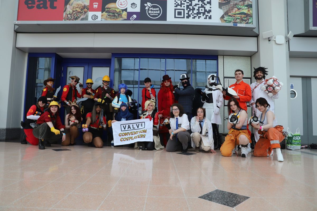 Valve Convention Cosplayers Meetup